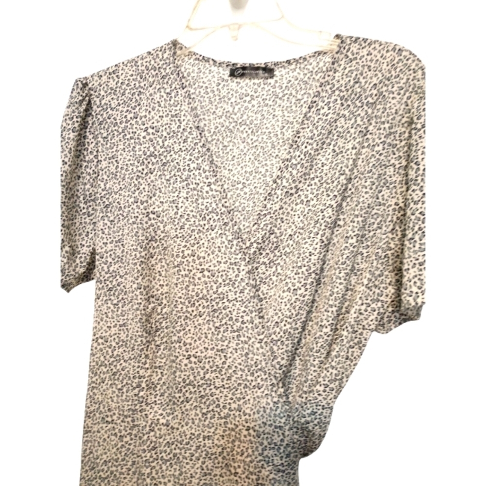 Pretty Garden -Elegant  White/Gray Wrap Dress - Size XL - Picture 2 of 8